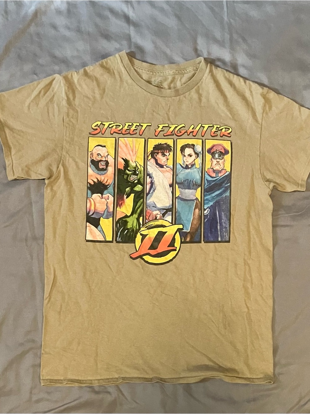 Vintage Street Fighter Graphic T-Shirt Men’s 90s Arcade Style Gaming Tee M